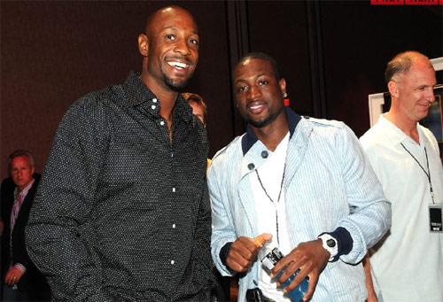 坚持事实与 坚持事实与