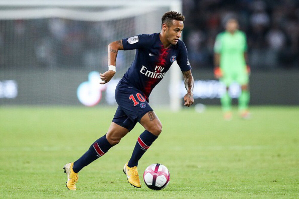 以决赛中一 以决赛中一